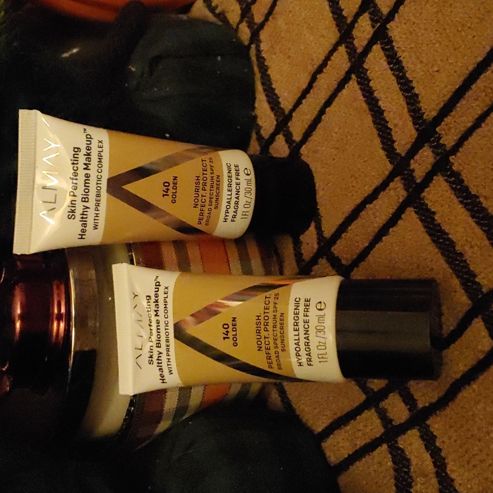 Almay Skin Perfecting Makeup